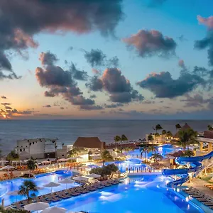 ***** Resort Moon Palace Nizuc México